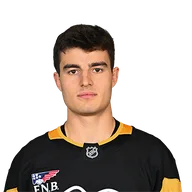 Finn Harding headshot