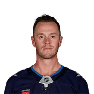 Jonathan Toews headshot
